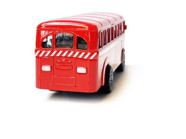 Speelgoed Die cast voertuigen - brandweer, politiewagen, schoolbus mix