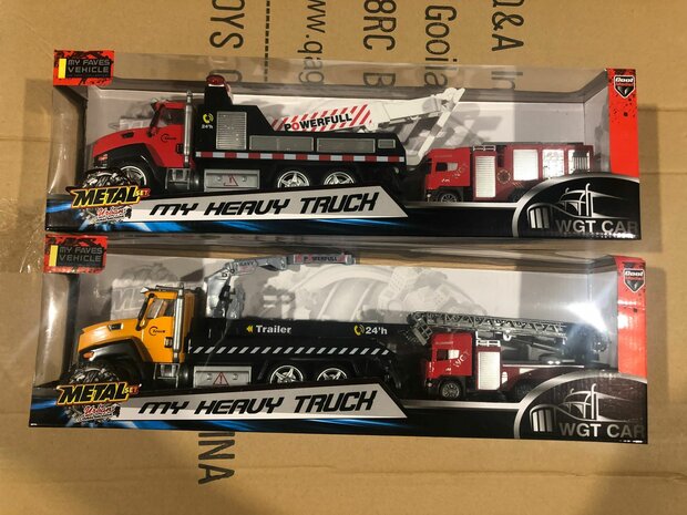 DIE-CAST Vrachtwagen autotransporter&nbsp;+ brandweerauto 2in1 - pull-back drive.