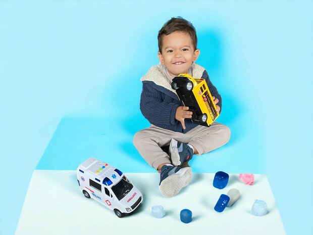 Bus scolaire am&eacute;ricain lumineux et sonore 20 cm jaune.