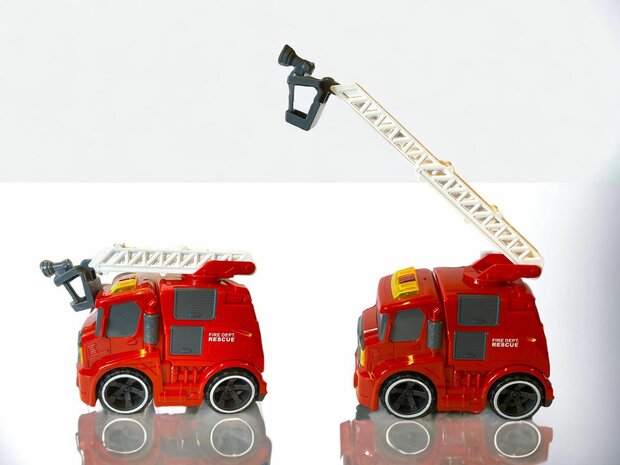  Speelgoed brandweerauto - CAR MODEL - 22 CM  MET SIRENE-GELUID EN LICHTJES