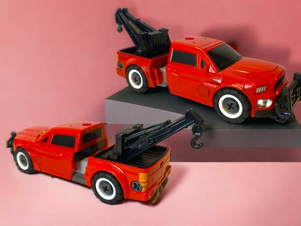 DIY TRANSFORM OPTIMUS PRIME SPEELGOED, DEFORMATED CAR ROBOT,  AUTO SPEELGOED 2 IN 1D 17cm.