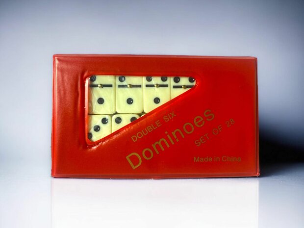 Domino spel dubbel/double 6 in Portemonnee hoesje en 28x gekleurde stenen