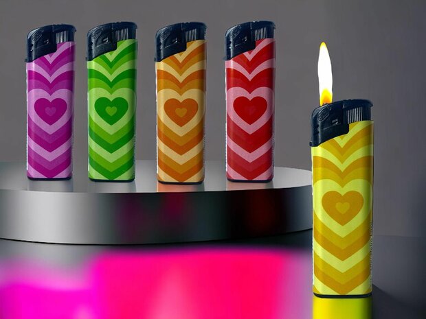 Lighters - 50 pieces in tray - Retro Heart print - refillable