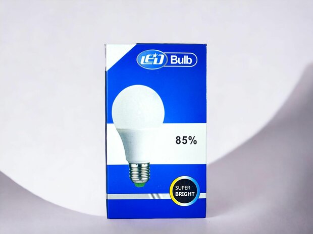 Lampe LED - culot E27 - 1W remplace 18W - blanc lumi&egrave;re du jour 6500K &Eacute;nergie A