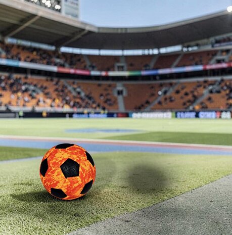 Voetbal - Kleine Mini Bal - Maat 2 - 160g - kan je heerlijk buiten plezier hebben 2032