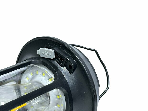 Dit is de BK-5808 Solar Sensor Light, een multifunctionele buitenlantaarn ontworpen voor gemak, duurzaamheid en veiligheid.